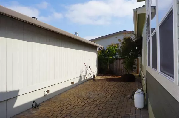 Sunnyvale, CA 94089,1225 Vienna DR 919