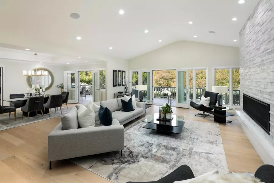 24600 Bella Ladera DR, Los Altos Hills, CA 94024