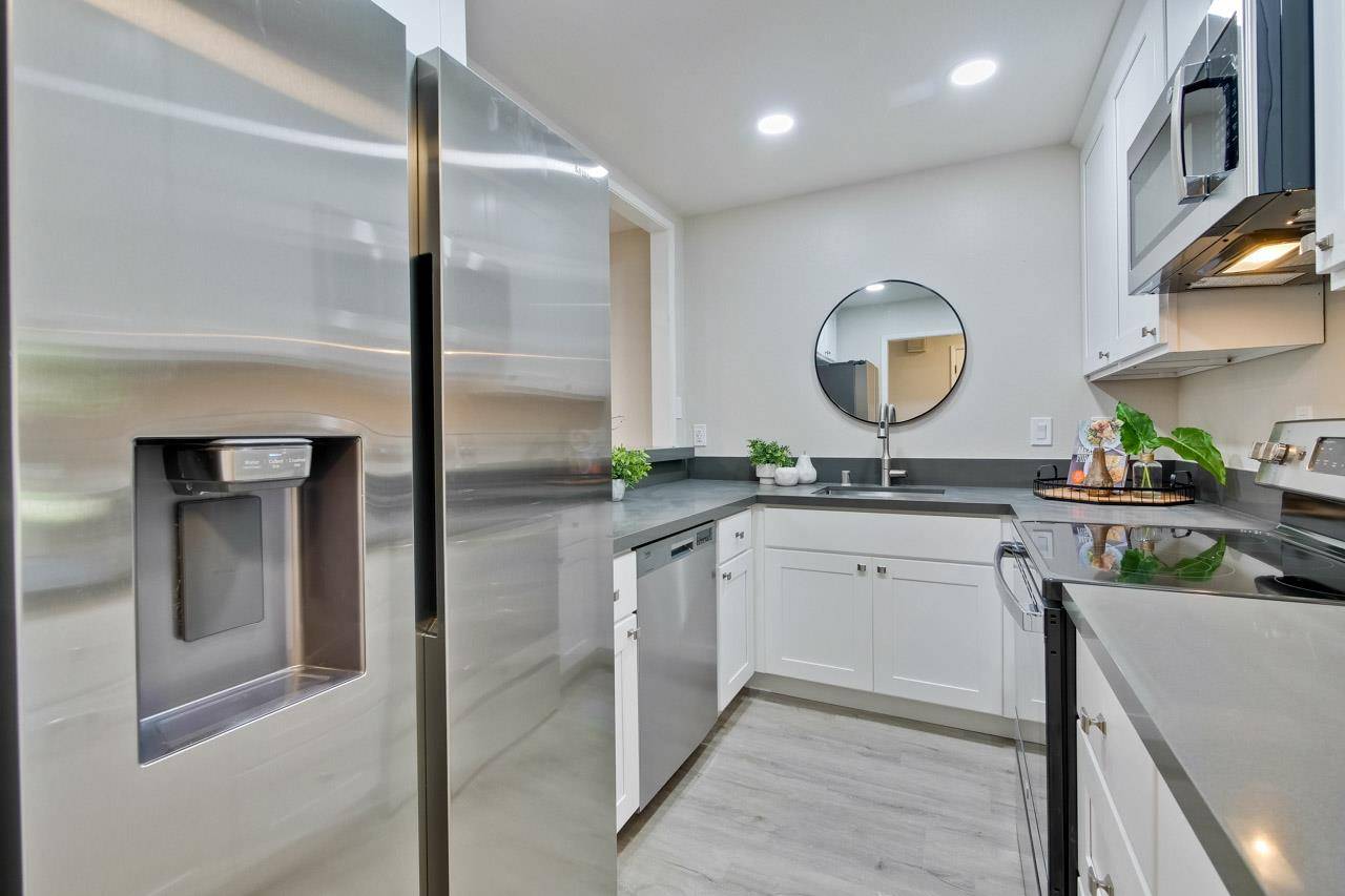 Mountain View, CA 94043,1983 San Luis AVE 6