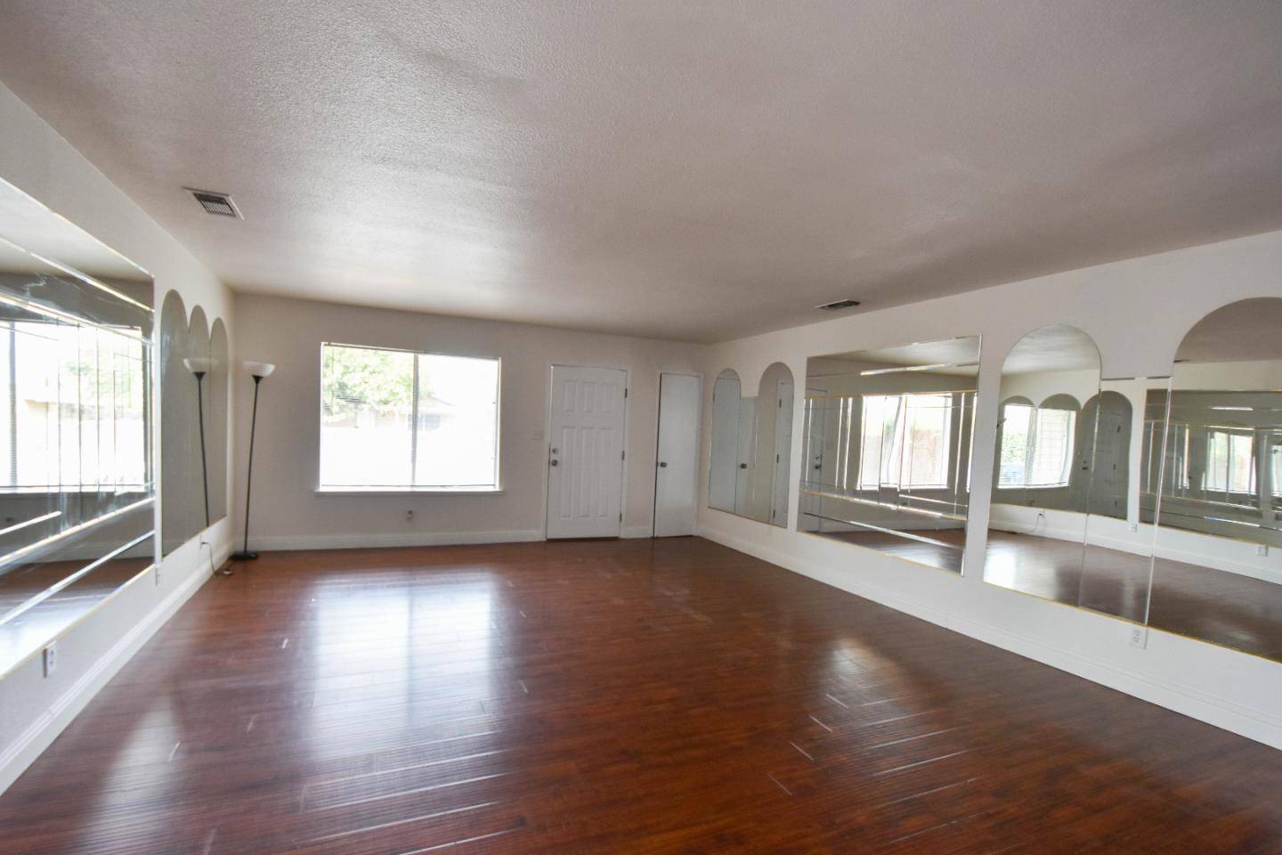 Sacramento, CA 95838,1066 Odonnell AVE