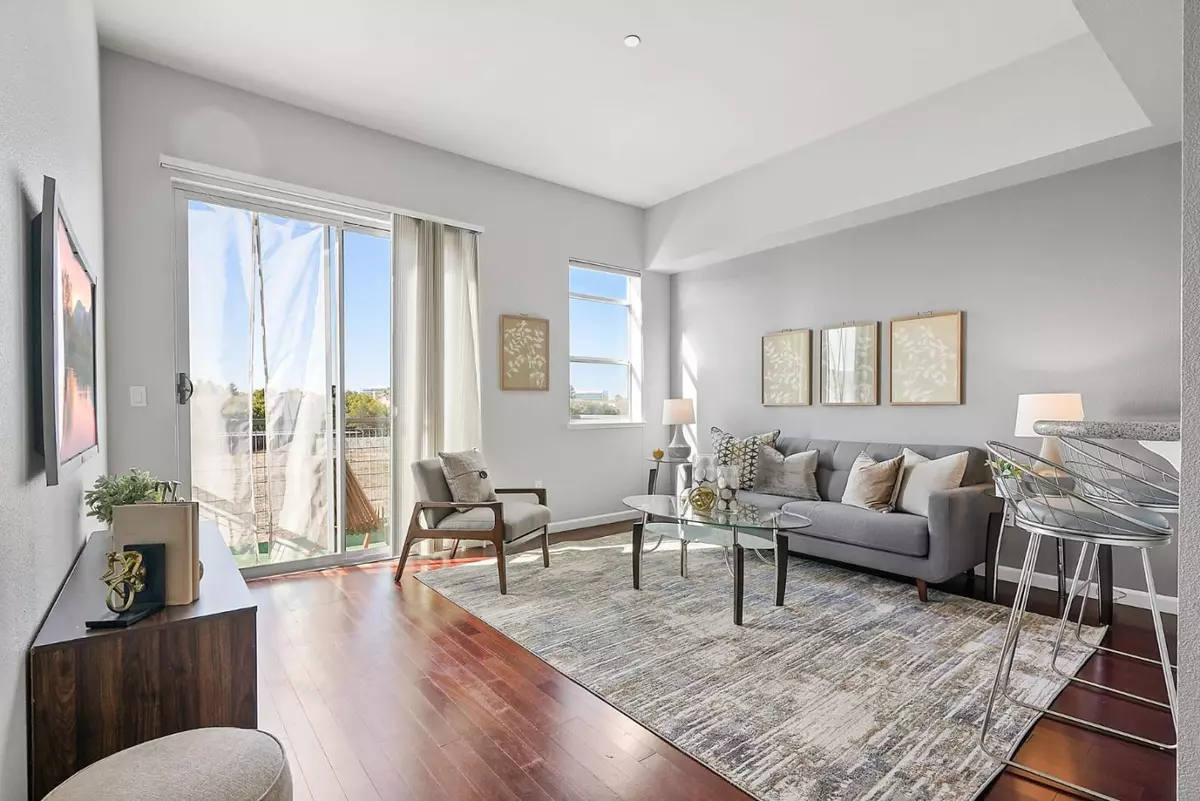 Sunnyvale, CA 94089,1065 Saginaw TER 301