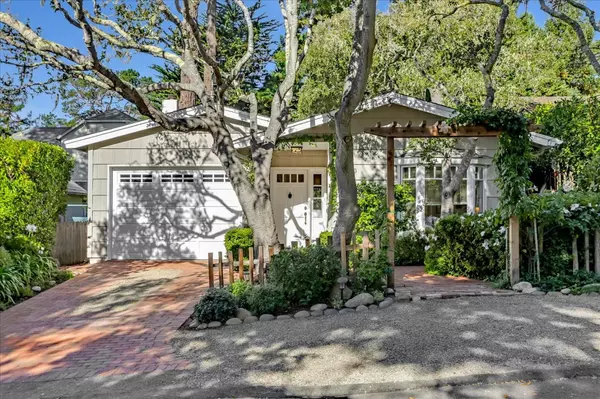 0 Vizcaino 10 SW of Mt View AVE, Carmel, CA 93923