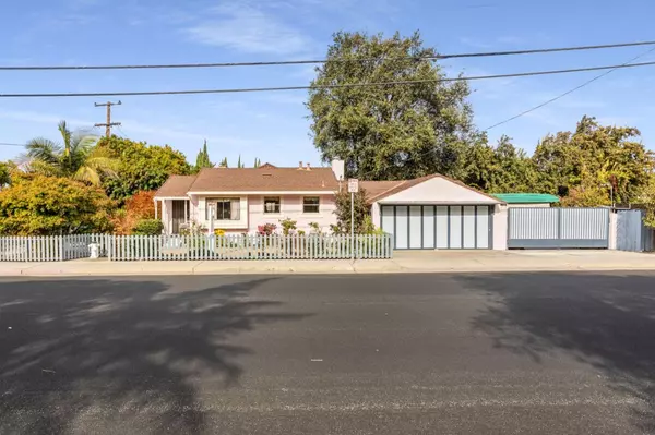 302 Schroeder ST, Sunnyvale, CA 94085