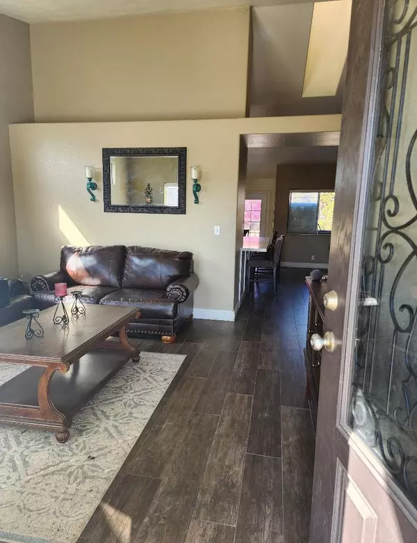 Soledad, CA 93960,821 Entrada DR