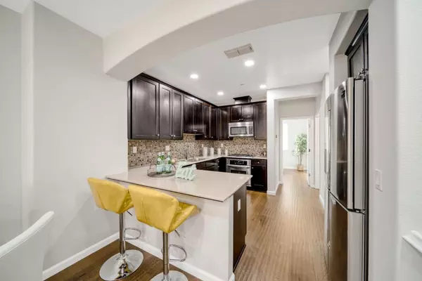 Sunnyvale, CA 94086,202 Peppermint Tree TER 4