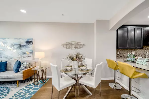 Sunnyvale, CA 94086,202 Peppermint Tree TER 4