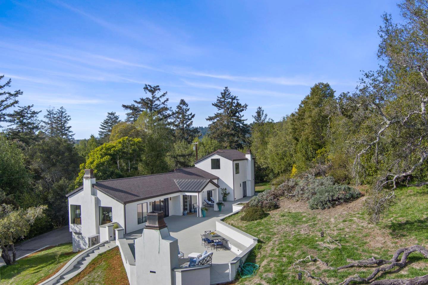 Santa Cruz, CA 95060,39 Hollins DR