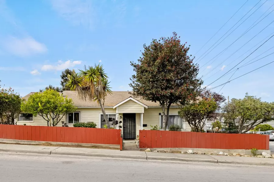 1491 Noche Buena ST, Seaside, CA 93955