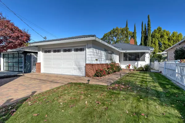 2043 Cedar ST, San Carlos, CA 94070