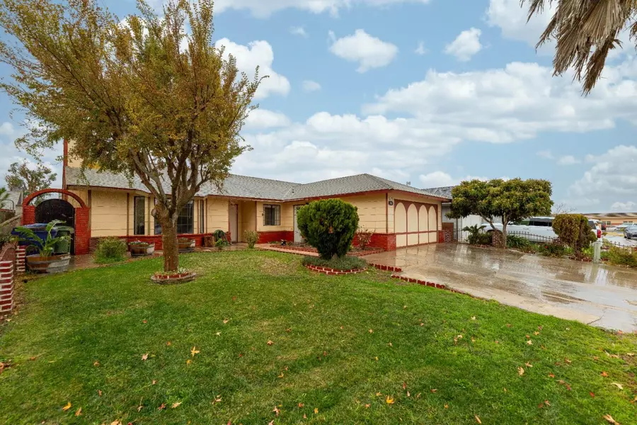 241 Burgundy DR, Greenfield, CA 93927