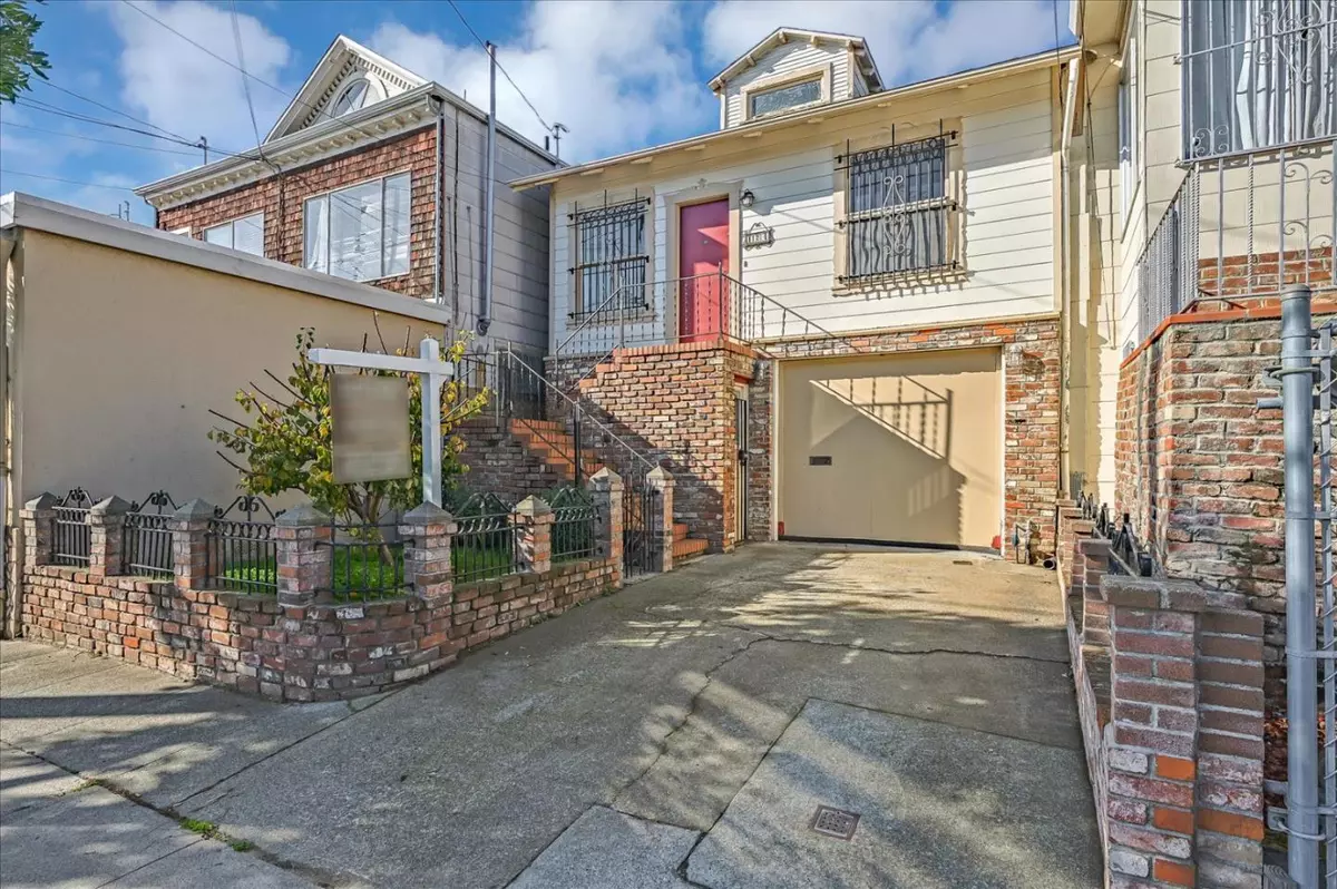 Daly City, CA 94014,124 Accacia ST