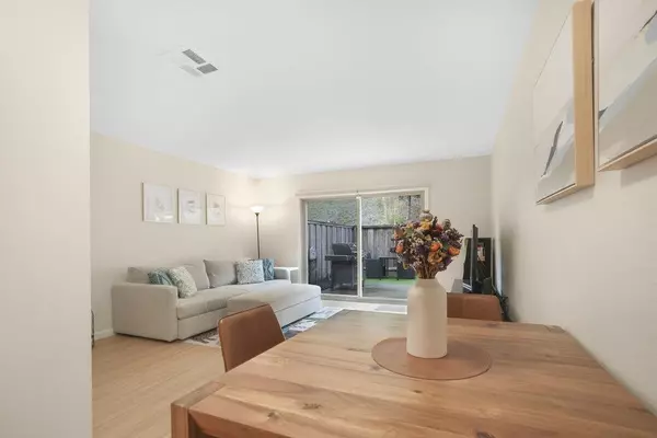 Pacifica, CA 94044,1069 Oddstad BLVD