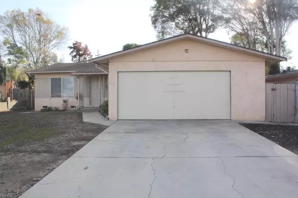 672 Calaveras DR, Salinas, CA 93906