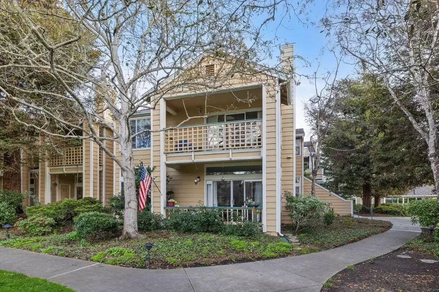 220 Amesport LNDG, Half Moon Bay, CA 94019
