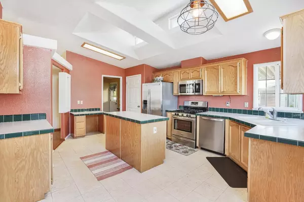 Sunnyvale, CA 94089,1220 Vienna 682