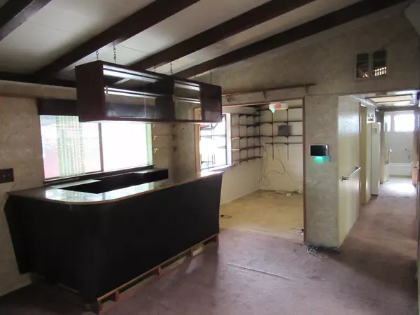 Sunnyvale, CA 94089,856 Lakewood DR