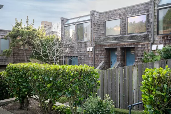 286 Beachview AVE 35, Pacifica, CA 94044