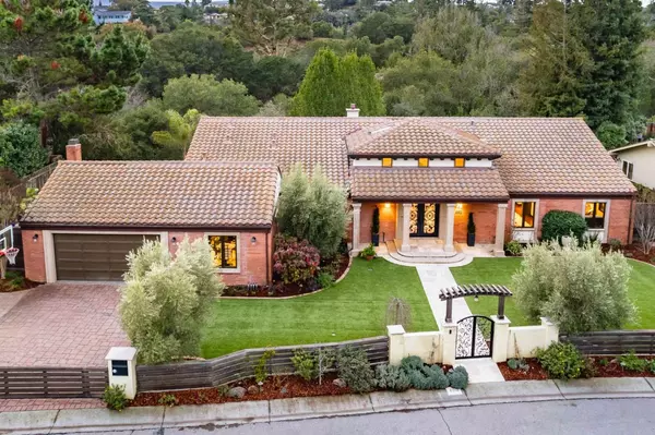 490 Torwood LN, Los Altos, CA 94022