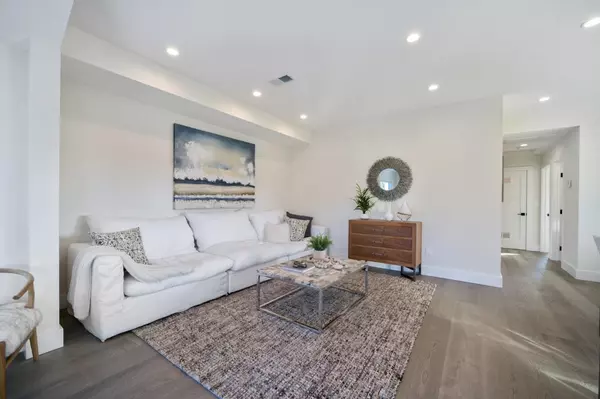 Pacifica, CA 94044,140 Carmel AVE