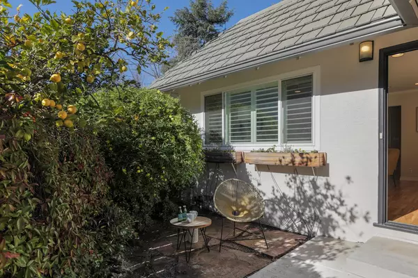 21 Willow RD 41, Menlo Park, CA 94025