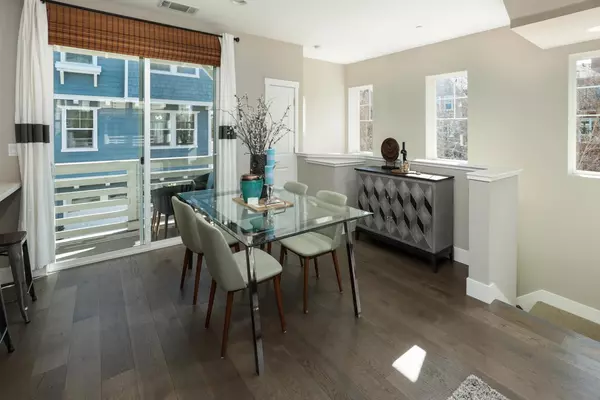 Sunnyvale, CA 94089,1081 Interlaken TER