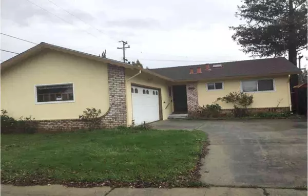 1594 Nuthatch LN, Sunnyvale, CA 94087