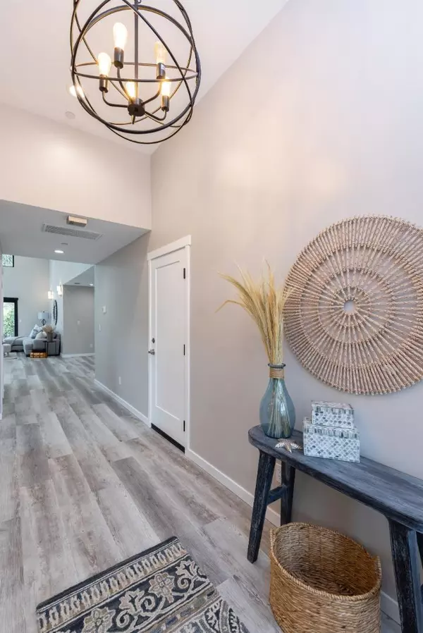 Aptos, CA 95003,210 Farley DR