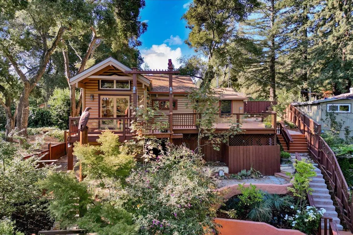 Los Gatos, CA 95033,17954 Oak DR