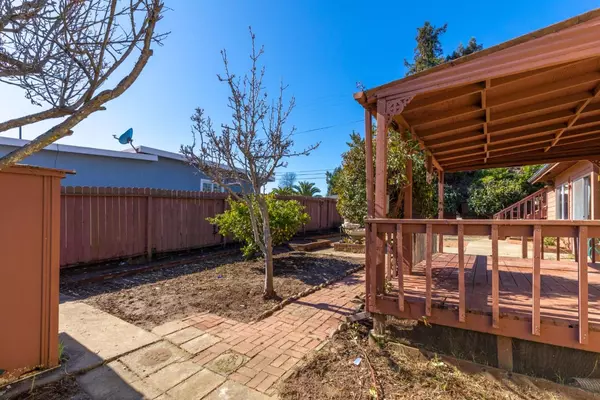 Watsonville, CA 95076,537 Buena Vista DR