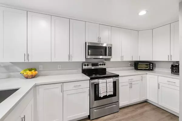 South San Francisco, CA 94080,631 Stonegate DR