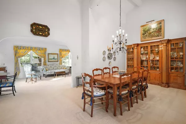 Carmel Valley, CA 93923,9943 Holt RD