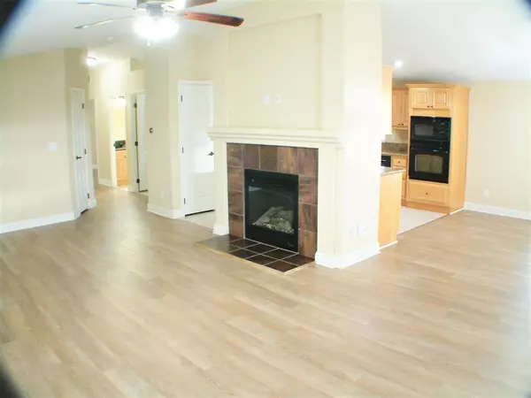 Sunnyvale, CA 94089,1085 TASMAN DR 144