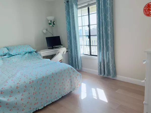 South San Francisco, CA 94080,304 Hazelwood DR