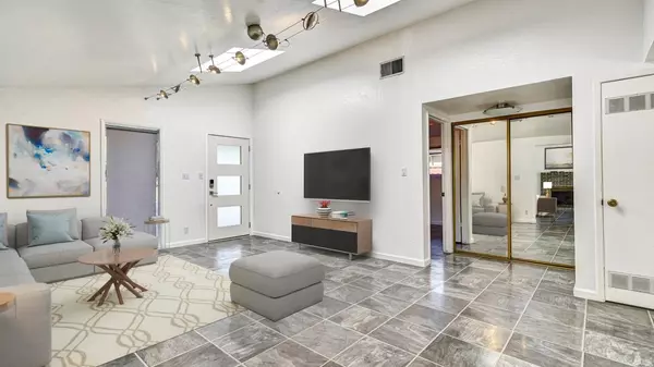 Sunnyvale, CA 94089,849 Lakechime DR