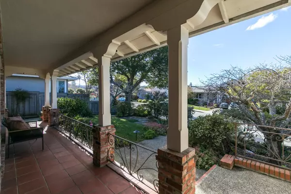 San Mateo, CA 94402,537 Virginia AVE