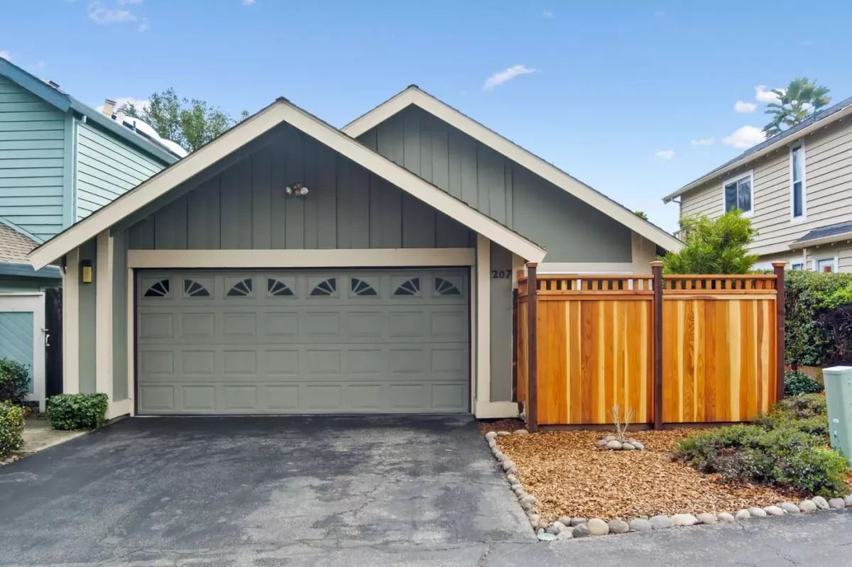 Scotts Valley, CA 95066,207 Lockewood LN