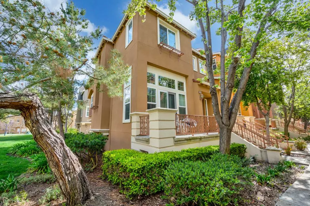 Santa Clara, CA 95054,4481 Headen WAY