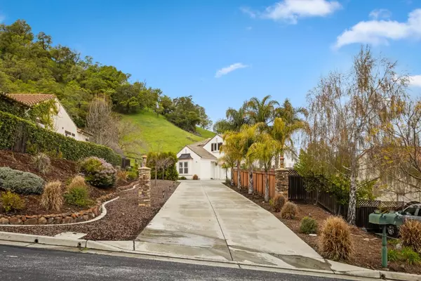 Gilroy, CA 95020,1935 Ballybunion CT