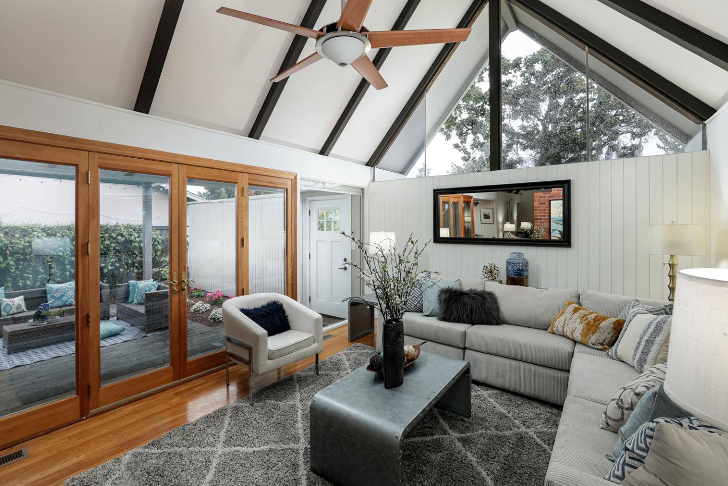 Sunnyvale, CA 94086,765 Iris AVE