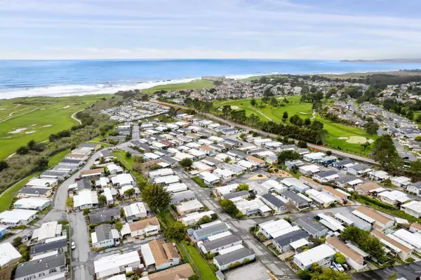 Half Moon Bay, CA 94019,6 Sand Dollar CT L 006