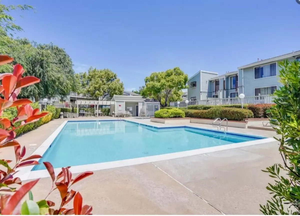 Fremont, CA 94536,3575 Buttonwood TER 206