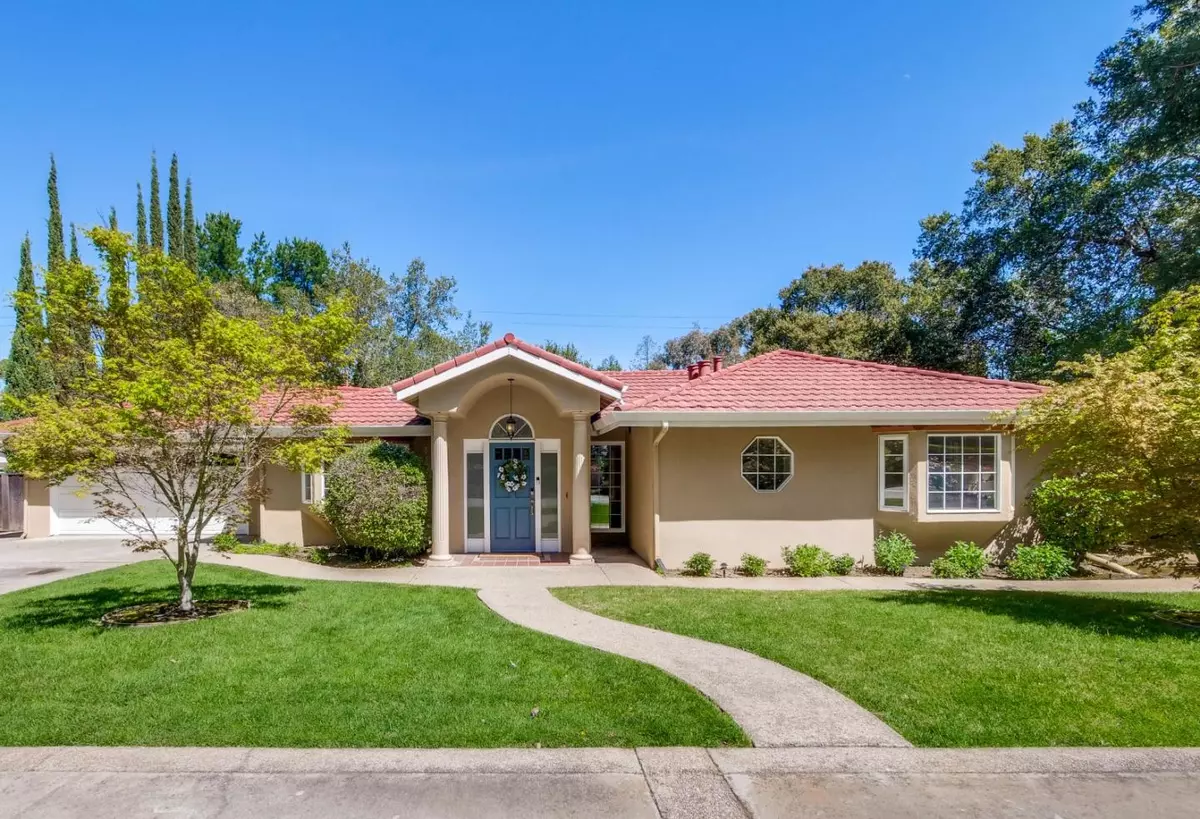 Los Altos, CA 94024,492 Deodara DR