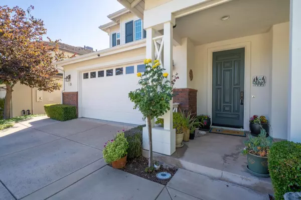 Scotts Valley, CA 95066,19 Deerfield DR