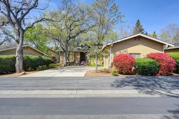 112 Winding Canyon LN, Folsom, CA 95630