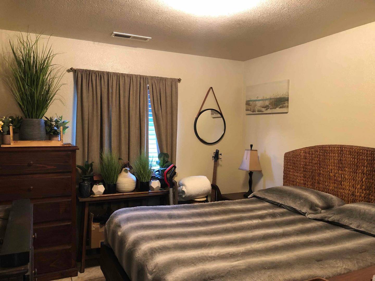 Merced, CA 95341,3 E Starling CT