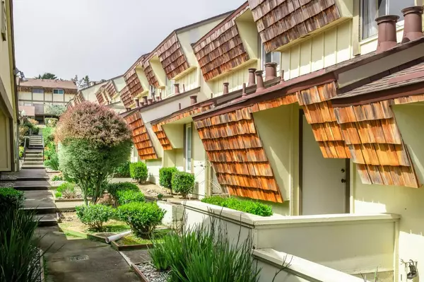 South San Francisco, CA 94080,2704 Duhallow WAY