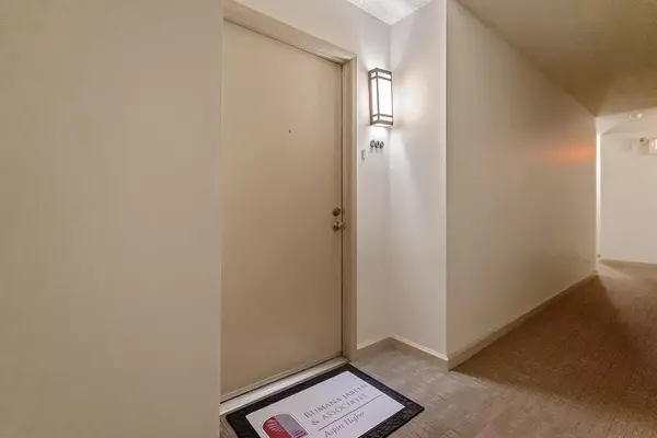 Foster City, CA 94404,1061 Beach Park BLVD 209