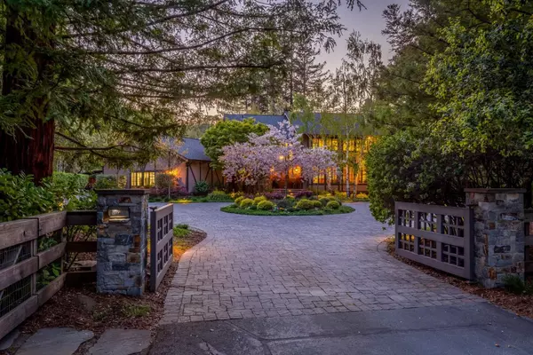 205 Georgia LN, Portola Valley, CA 94028