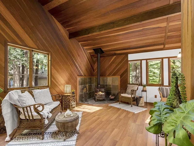 331 Hillside DR, Boulder Creek, CA 95006