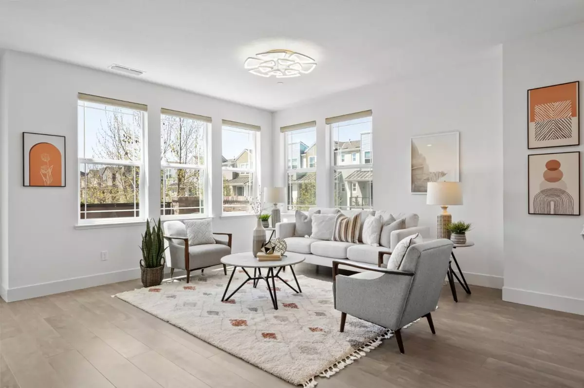 Sunnyvale, CA 94085,560 Galt TER 5